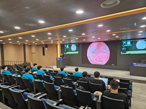 2026 더미 워크샵 2회 — lecture, photograph 1